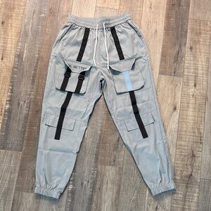 SHEIN Light Gray Cargo Pants with Black Straps